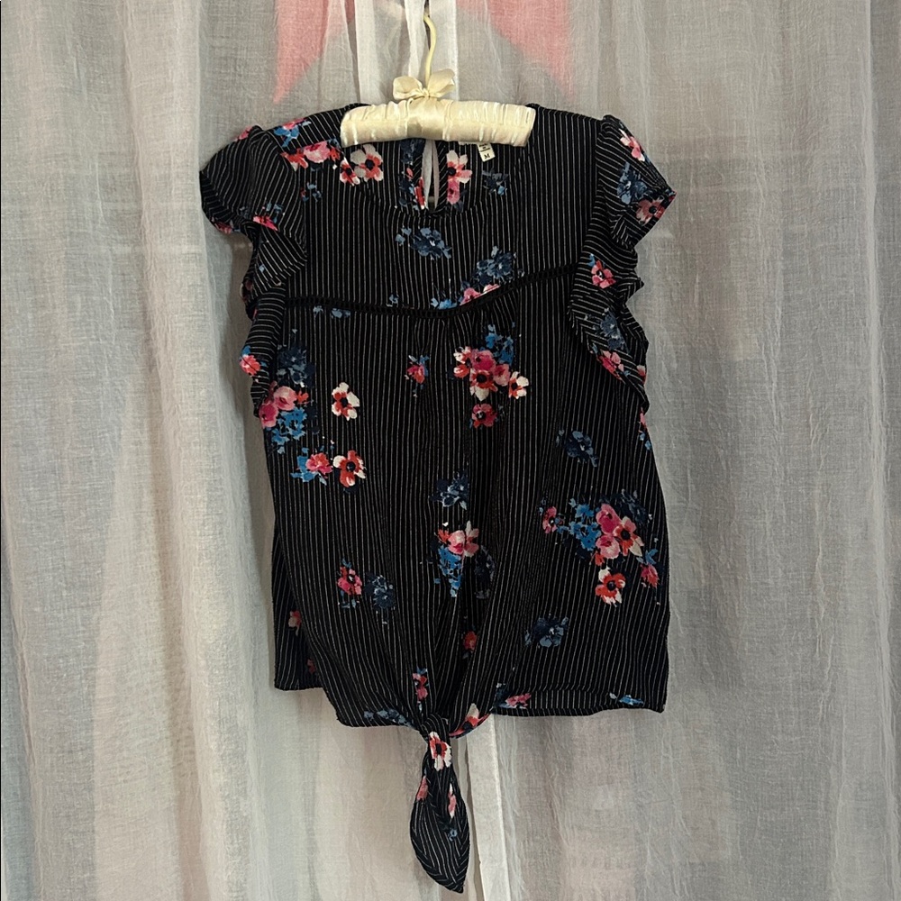 Floral Ruffle Sleeve Blouse - Black